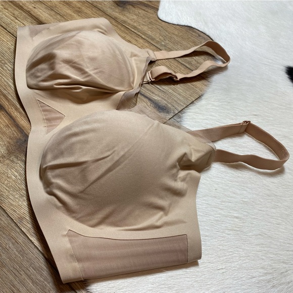 HoneyLove Wire Free CrossOver skin color tan Bra - Picture 6 of 10